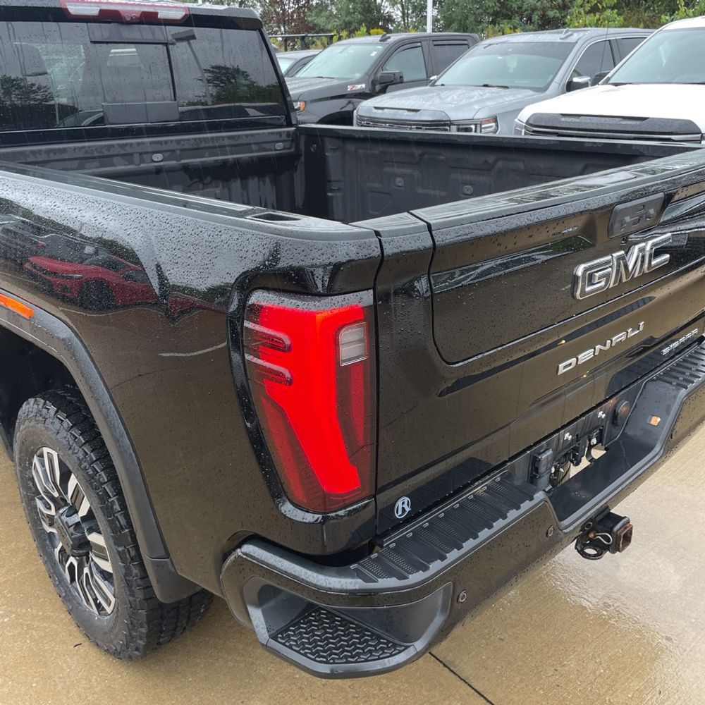 2024 GMC Sierra 2500HD Denali Ultimate