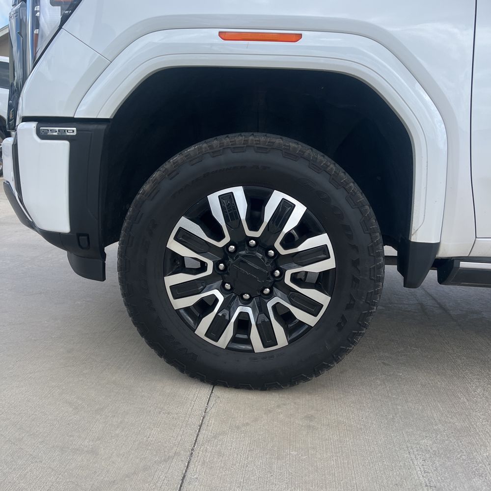 2024 GMC Sierra 2500HD Denali Ultimate