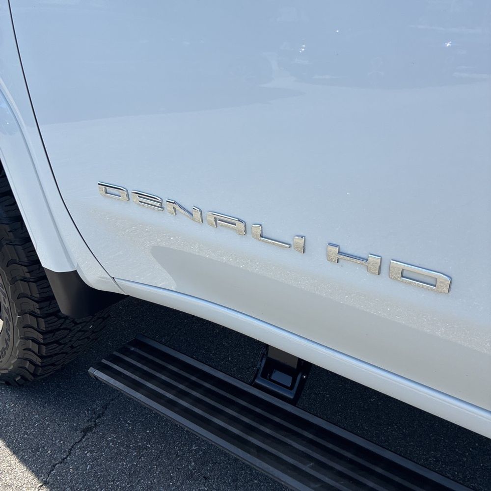 2024 GMC Sierra 2500HD Denali Ultimate