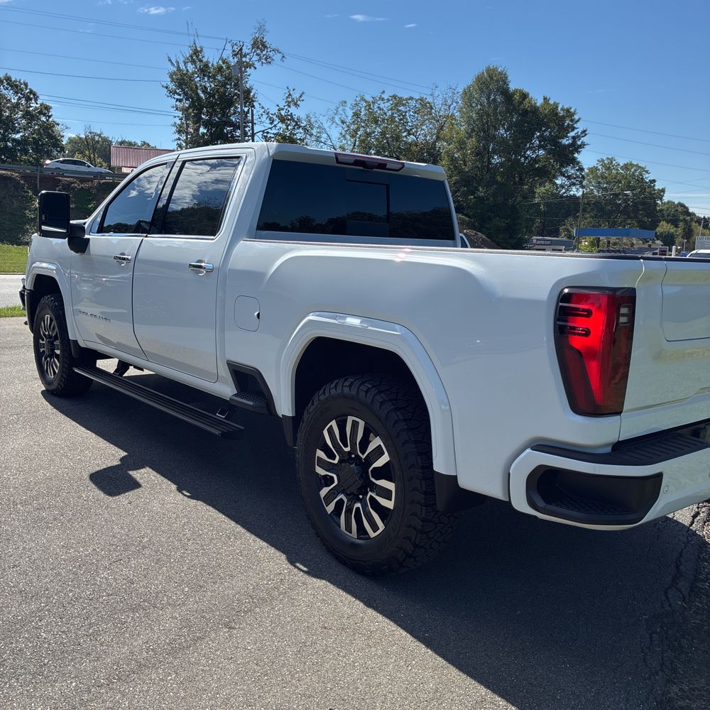 2024 GMC Sierra 2500HD Denali Ultimate