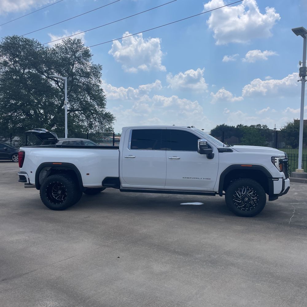 2024 GMC Sierra 3500HD Denali Ultimate