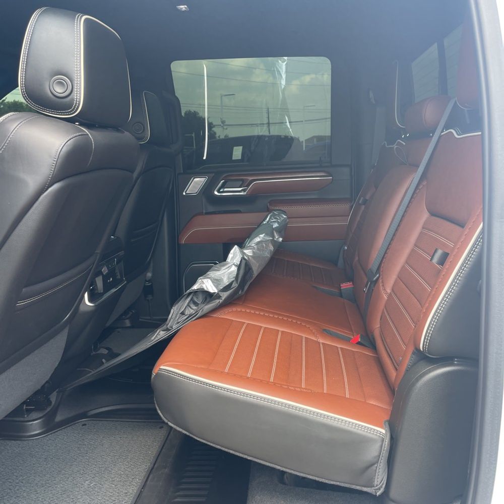 2024 GMC Sierra 3500HD Denali Ultimate