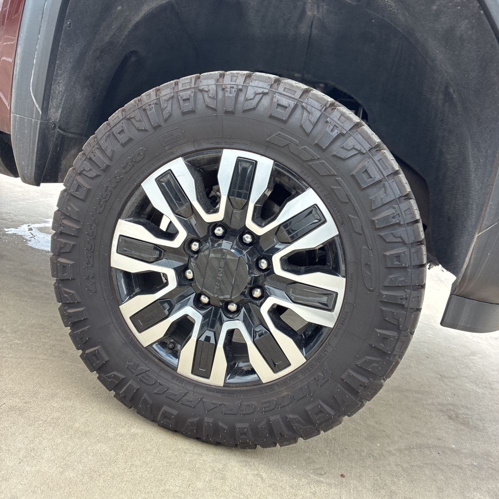 2024 GMC Sierra 3500HD Denali Ultimate
