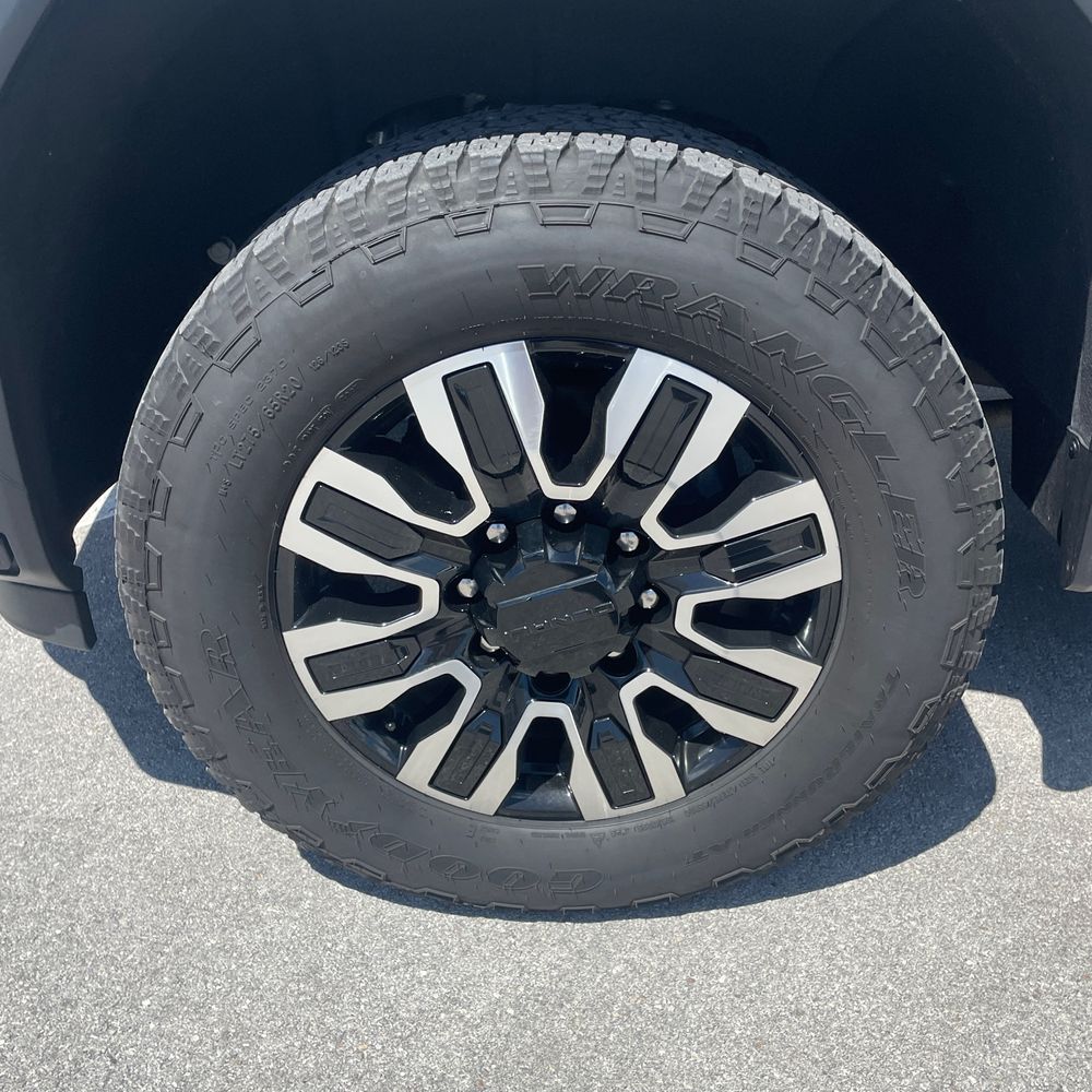 2024 GMC Sierra 3500HD Denali Ultimate