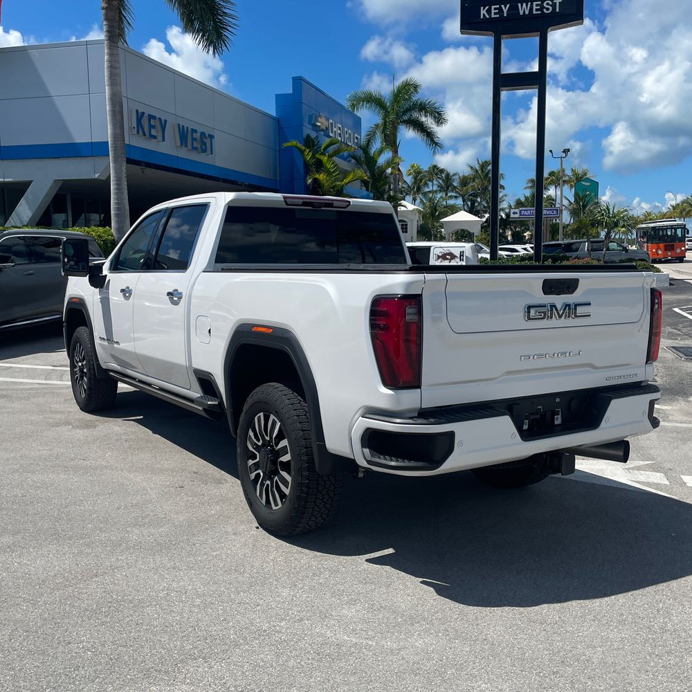 2024 GMC Sierra 3500HD Denali Ultimate
