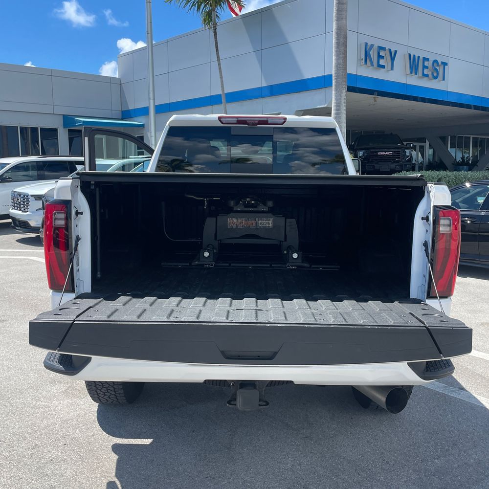2024 GMC Sierra 3500HD Denali Ultimate
