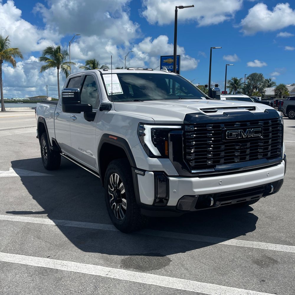 2024 GMC Sierra 3500HD Denali Ultimate