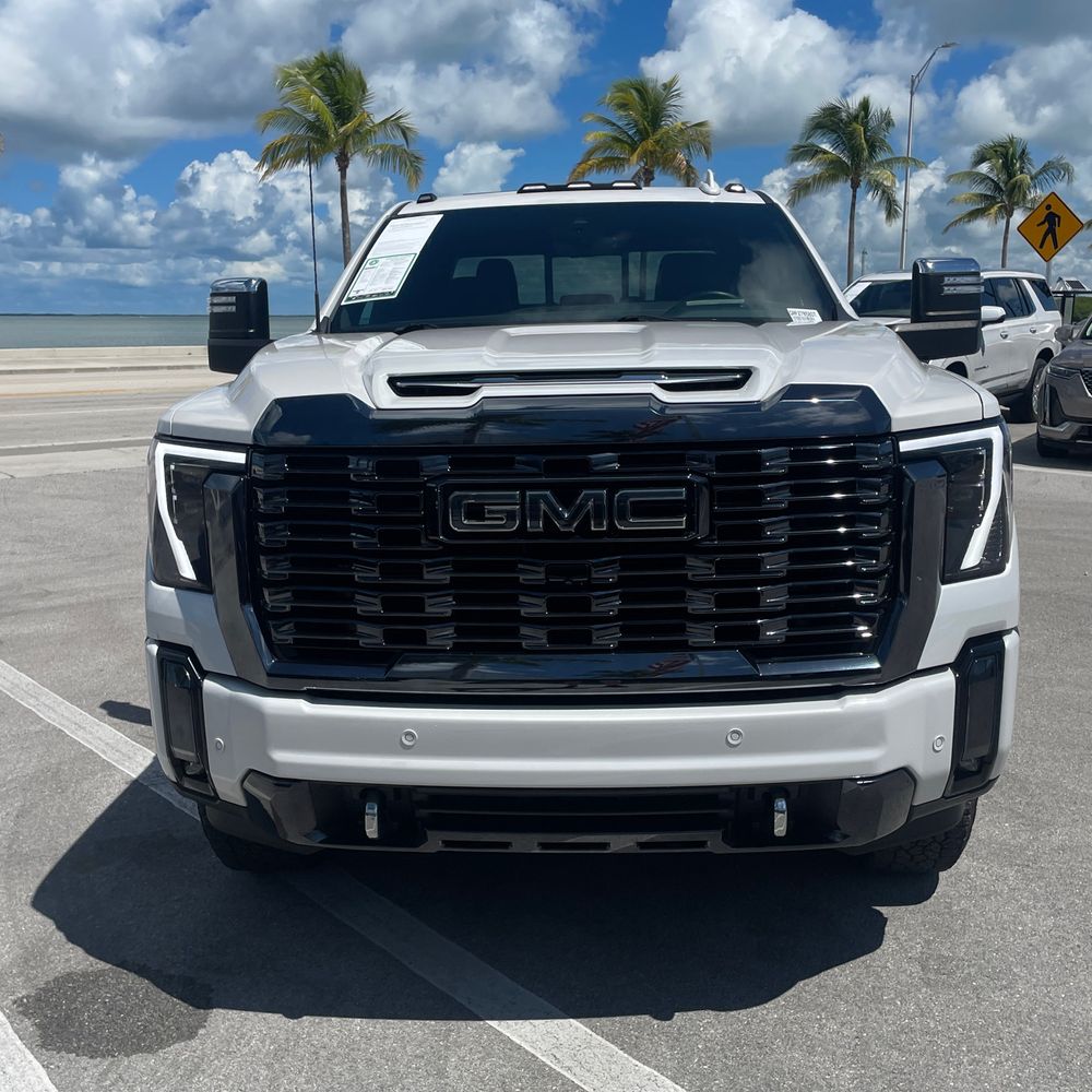 2024 GMC Sierra 3500HD Denali Ultimate