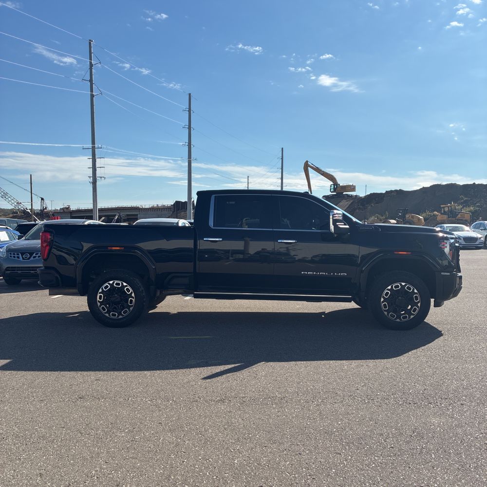 2024 GMC Sierra 3500HD Denali Ultimate