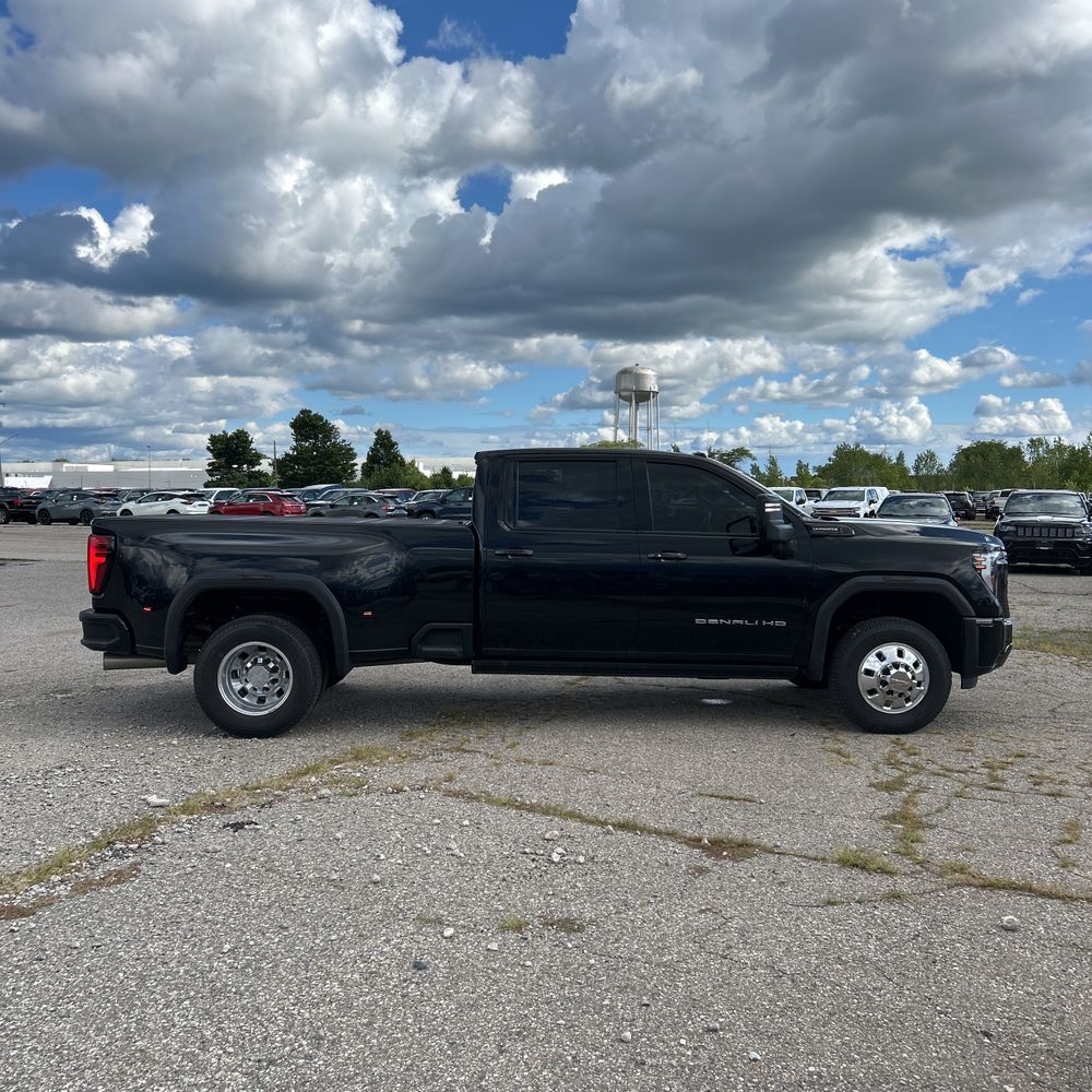 2024 GMC Sierra 3500 Denali Ultimate