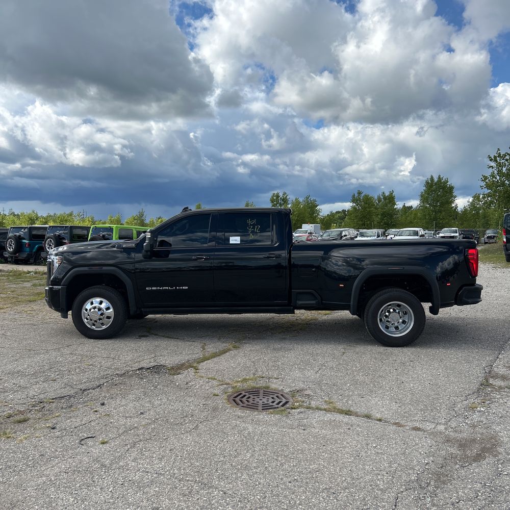 2024 GMC Sierra 3500 Denali Ultimate