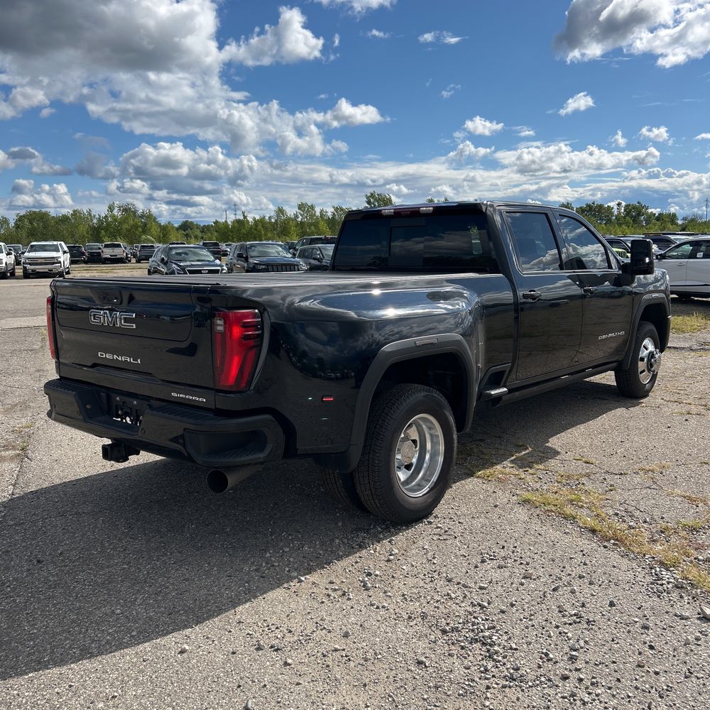2024 GMC Sierra 3500 Denali Ultimate