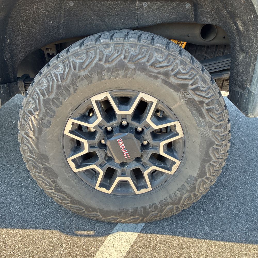 2024 GMC Sierra 2500HD AT4X