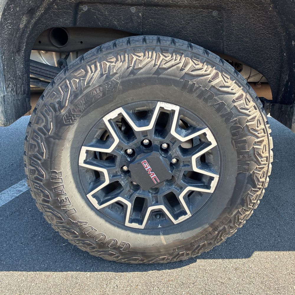 2024 GMC Sierra 2500HD AT4X