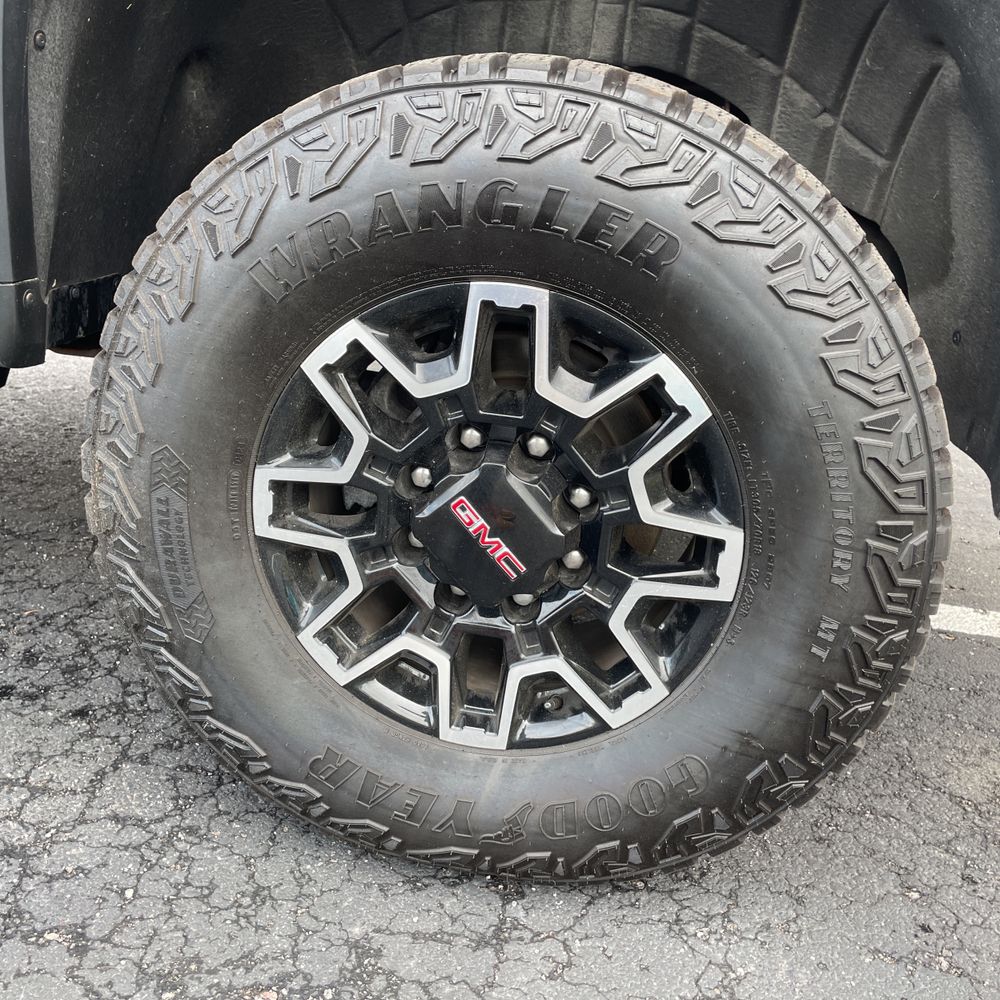 2024 GMC Sierra 2500 AT4X
