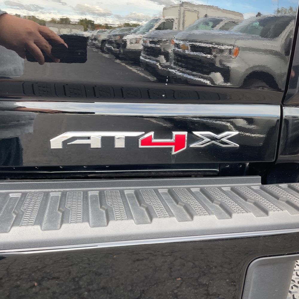 2024 GMC Sierra 2500 AT4X