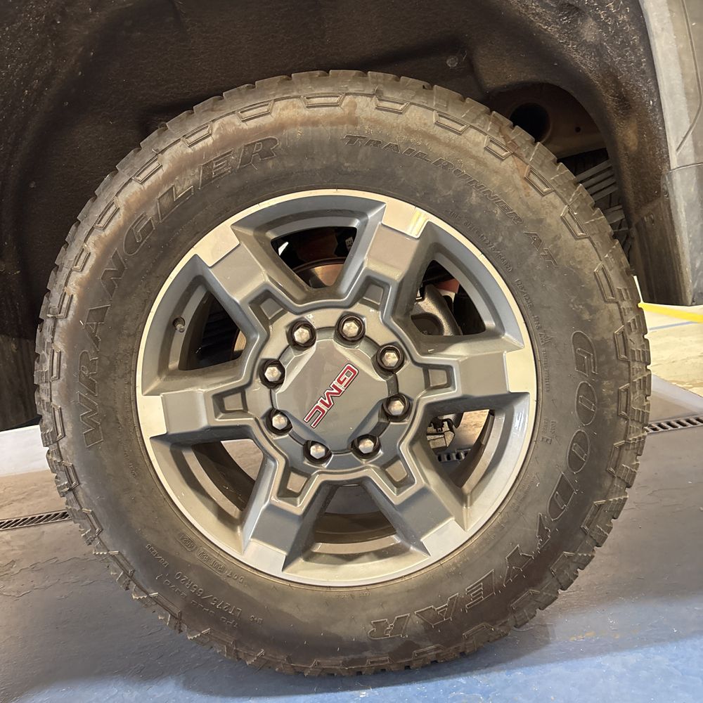 2025 GMC Sierra 2500HD SLT