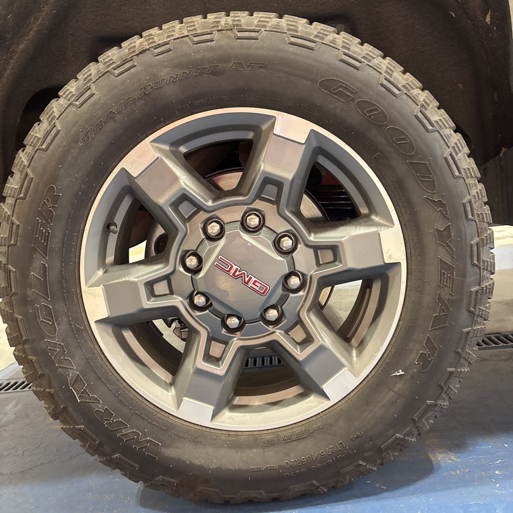 2025 GMC Sierra 2500HD SLT