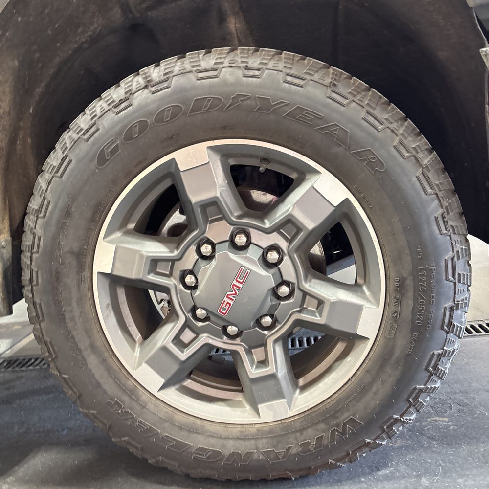 2025 GMC Sierra 2500HD SLT