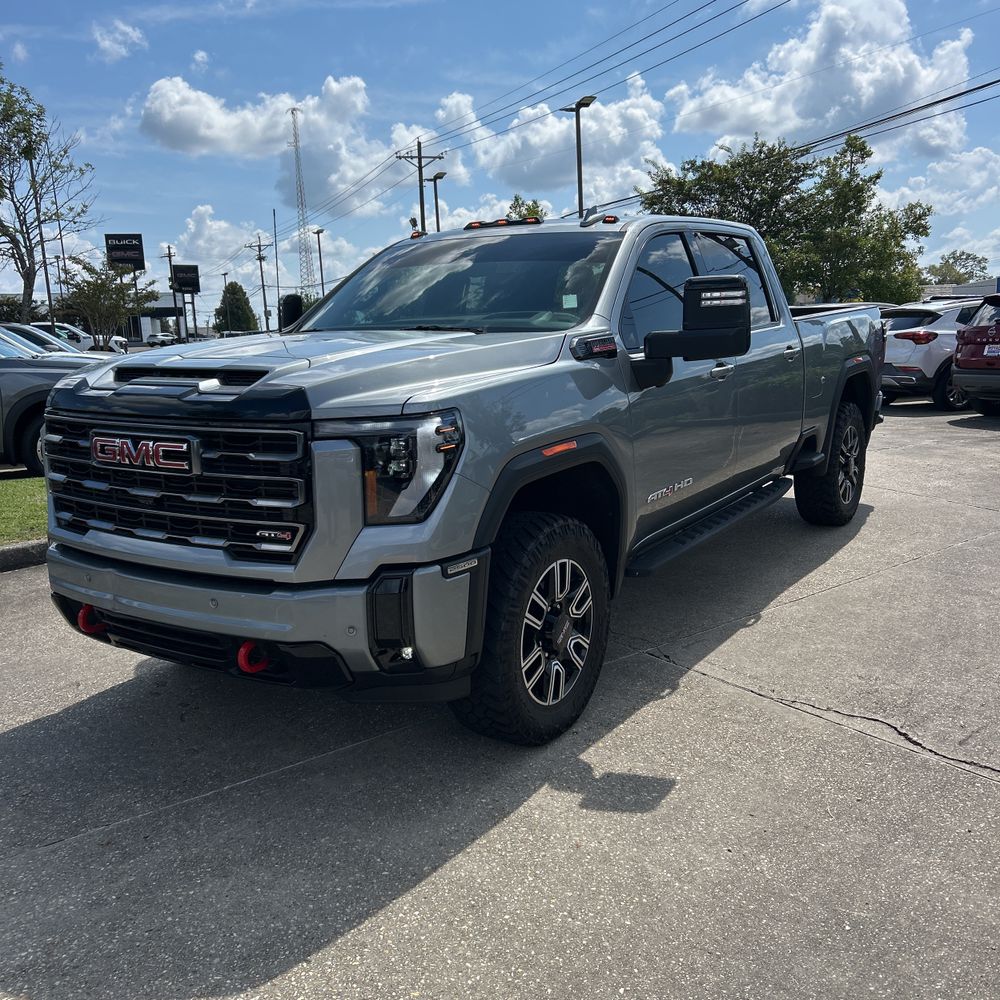 2025 GMC Sierra 2500HD AT4