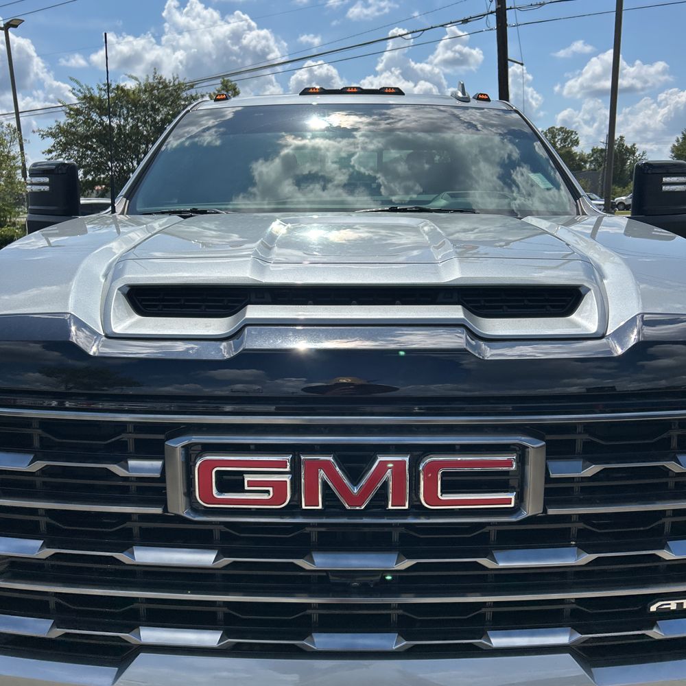 2025 GMC Sierra 2500HD AT4
