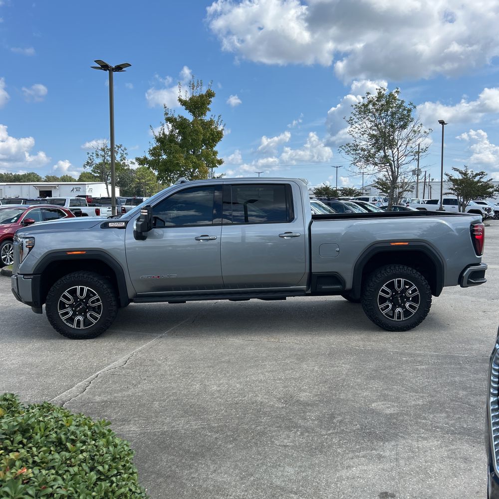 2025 GMC Sierra 2500HD AT4