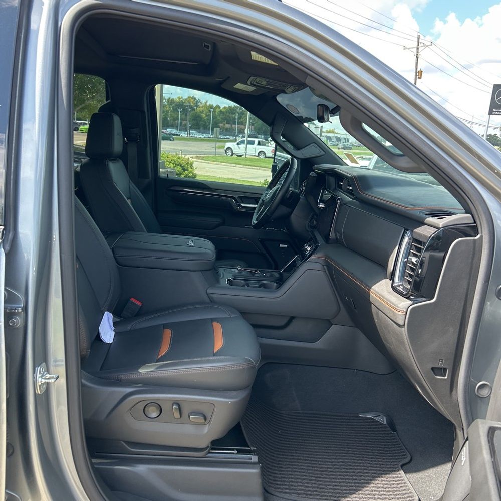 2025 GMC Sierra 2500HD AT4