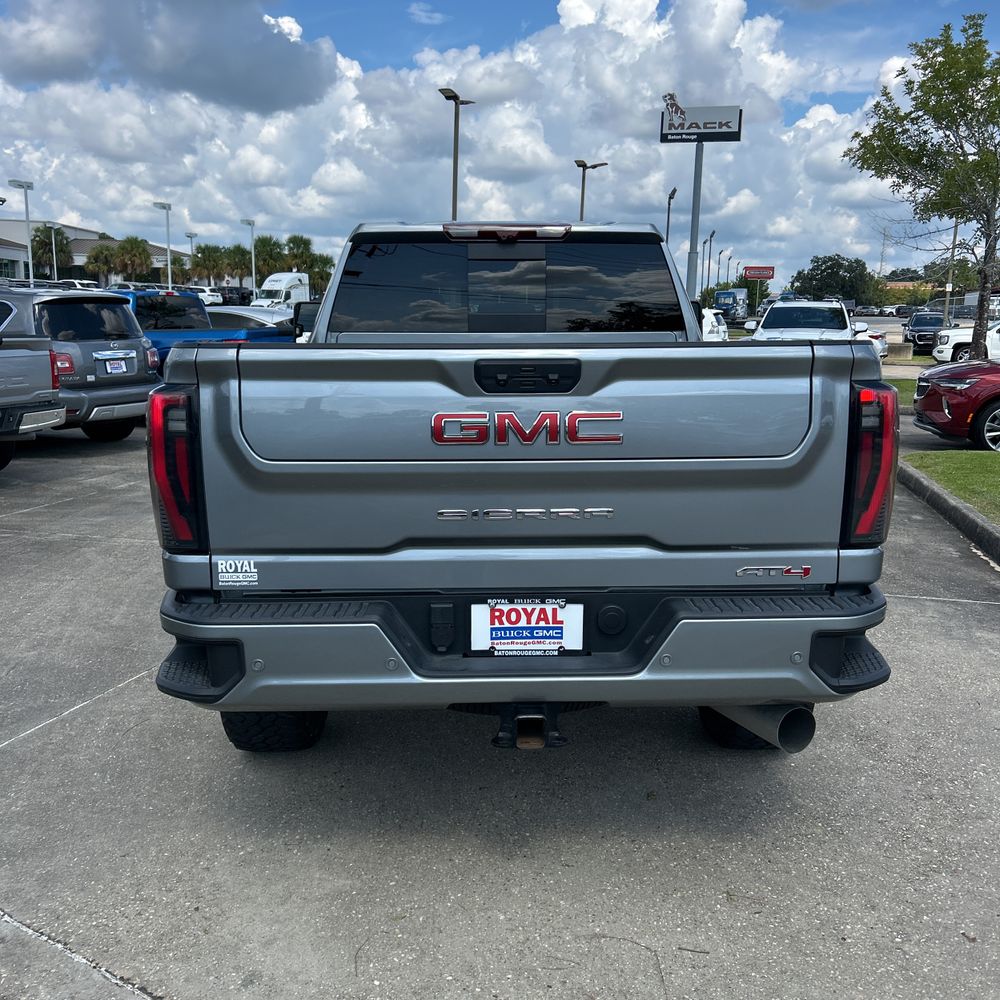 2025 GMC Sierra 2500HD AT4