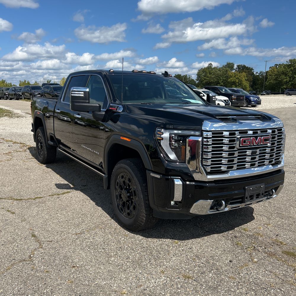 2025 GMC Sierra 2500 Denali