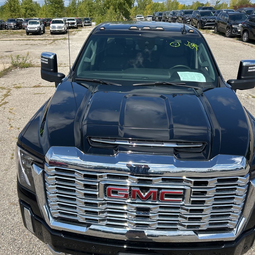 2025 GMC Sierra 2500 Denali