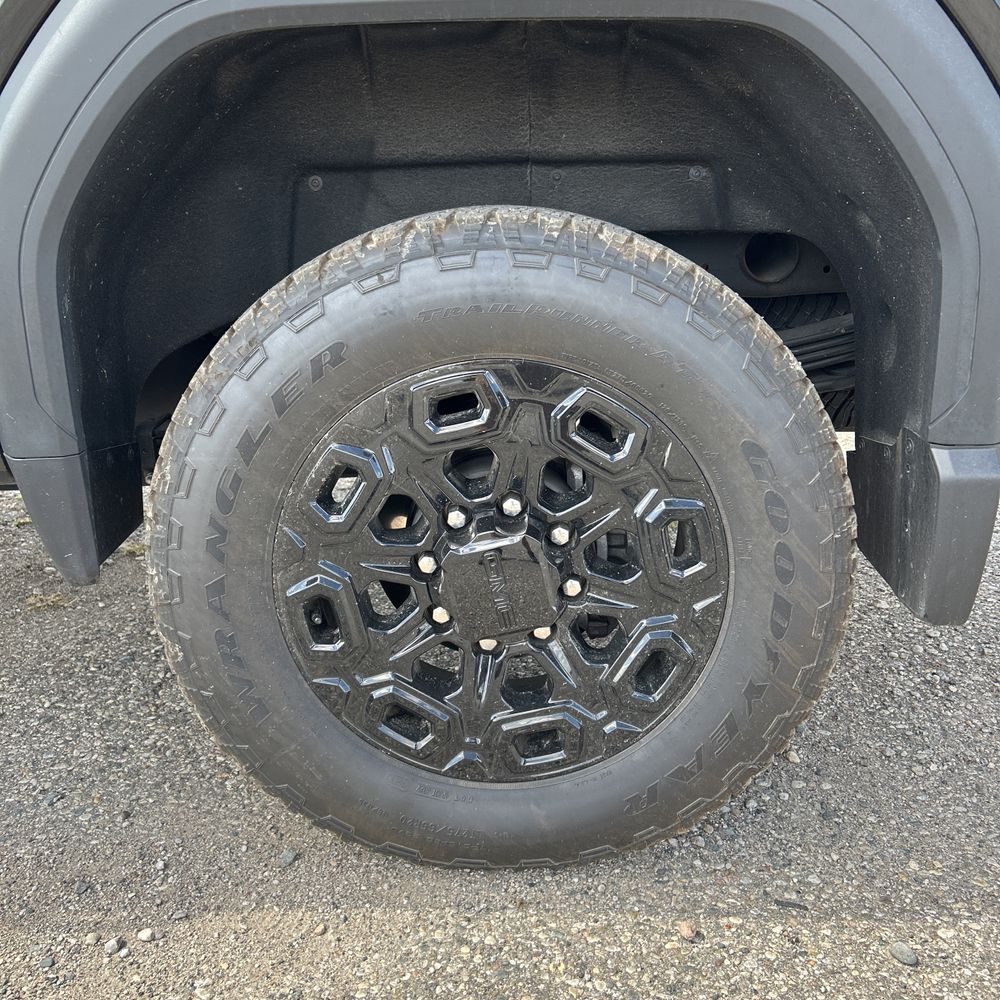 2025 GMC Sierra 2500 Denali