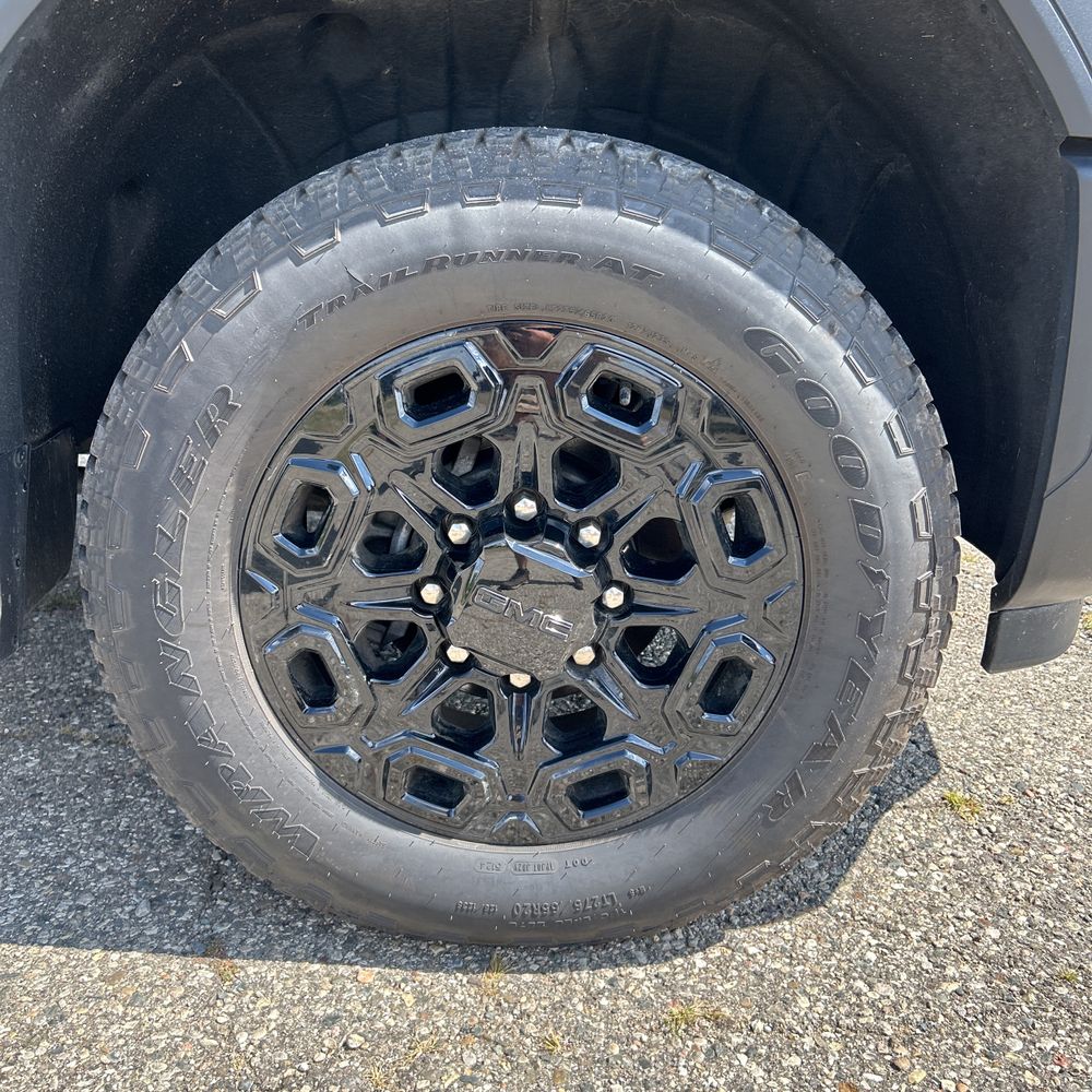 2025 GMC Sierra 2500 Denali