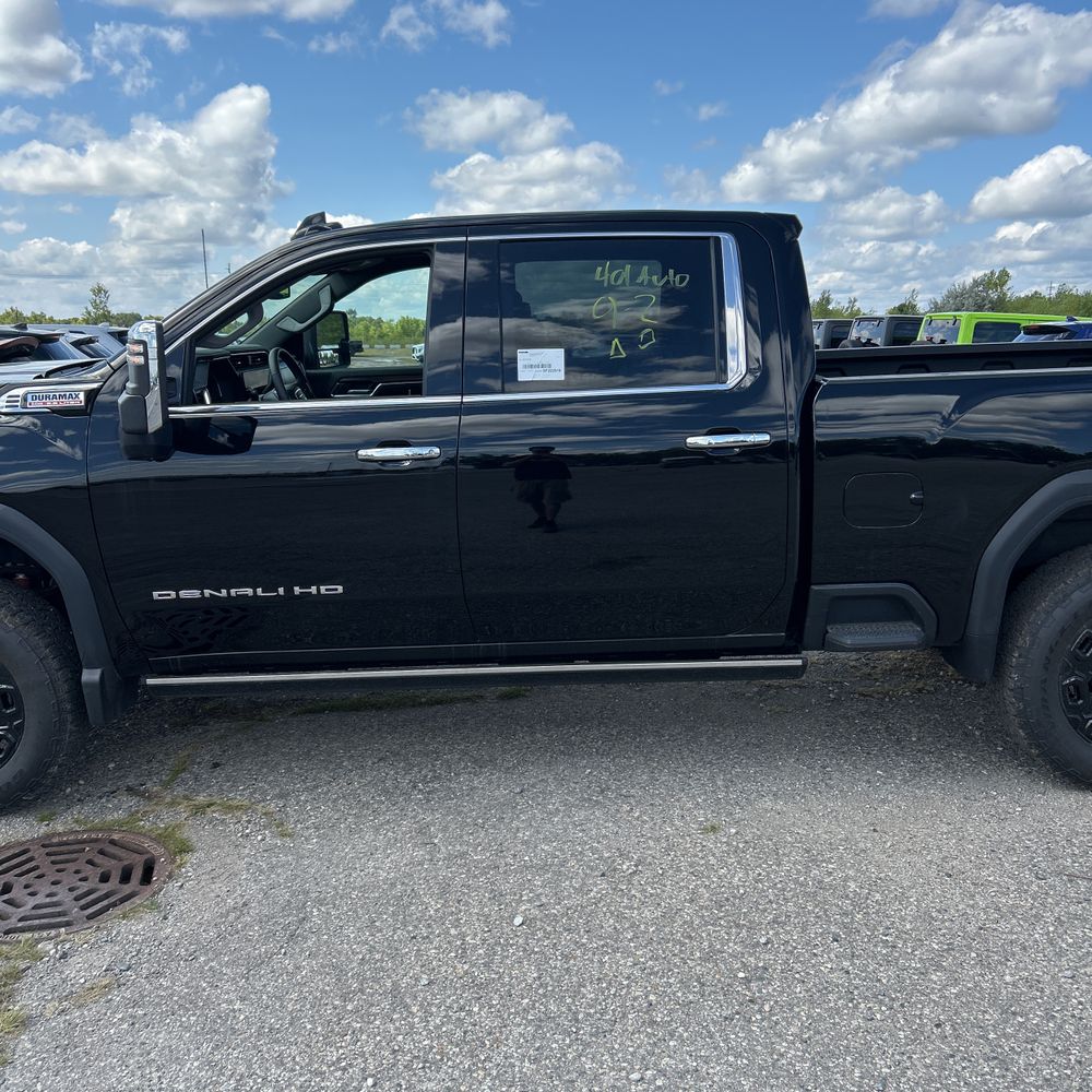 2025 GMC Sierra 2500 Denali