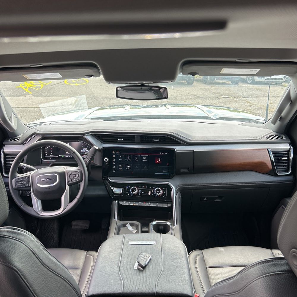 2025 GMC Sierra 2500 Denali