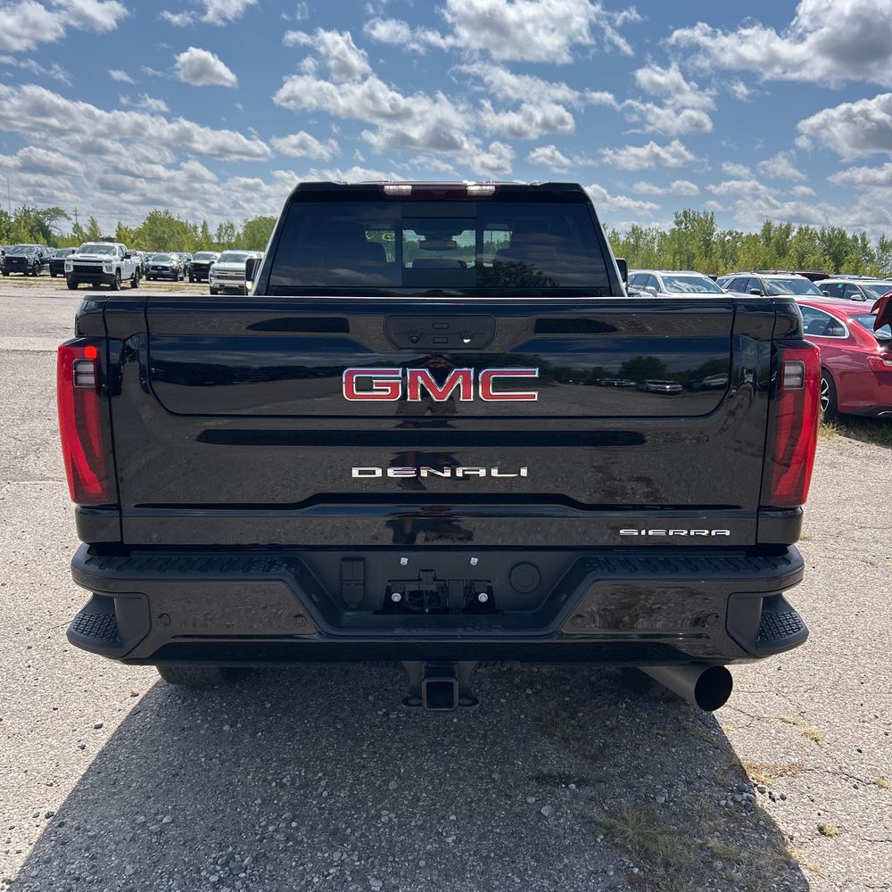 2025 GMC Sierra 2500 Denali