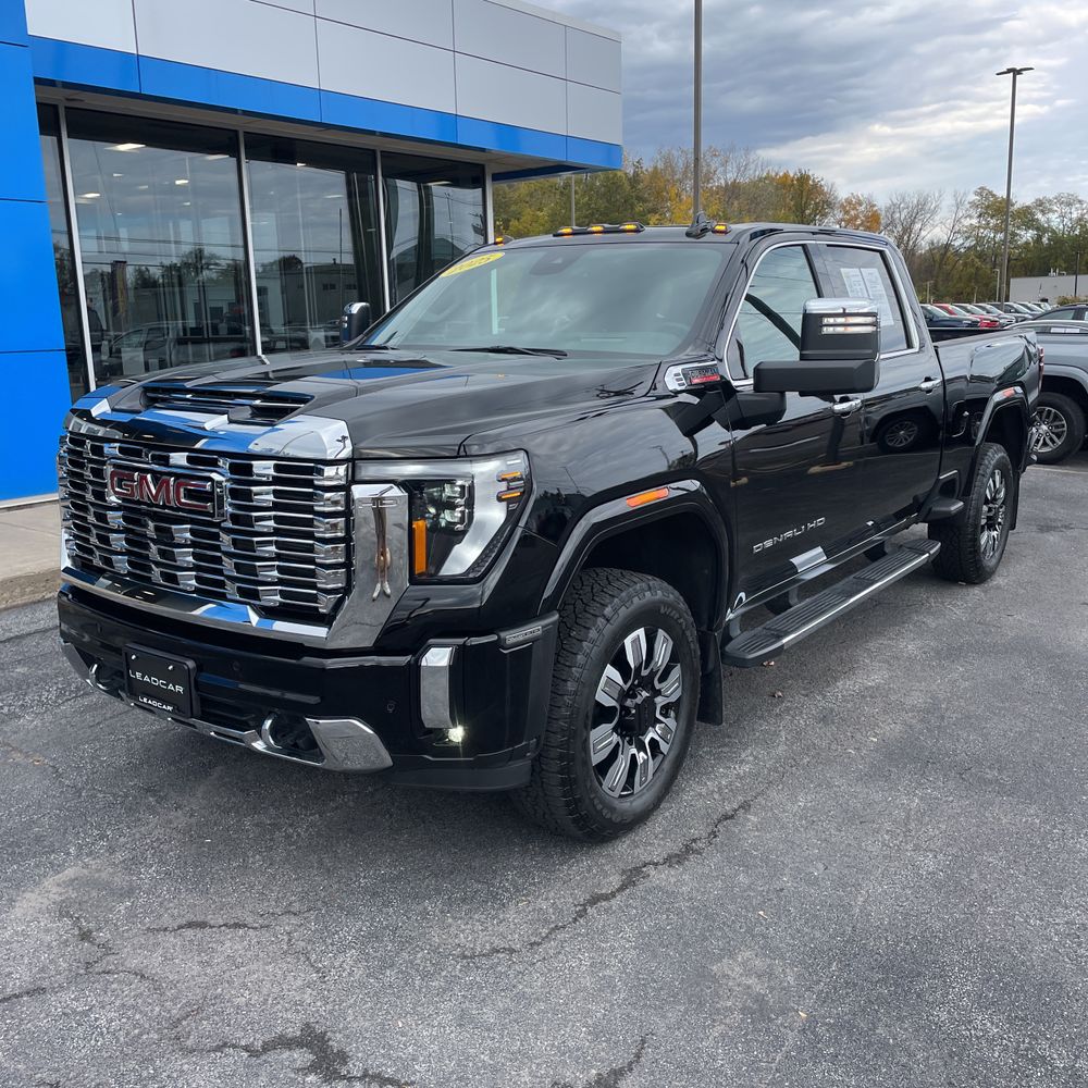 2025 GMC Sierra 2500HD Denali