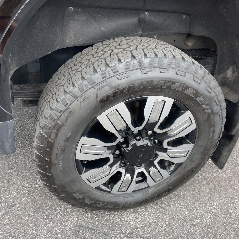 2025 GMC Sierra 2500HD Denali
