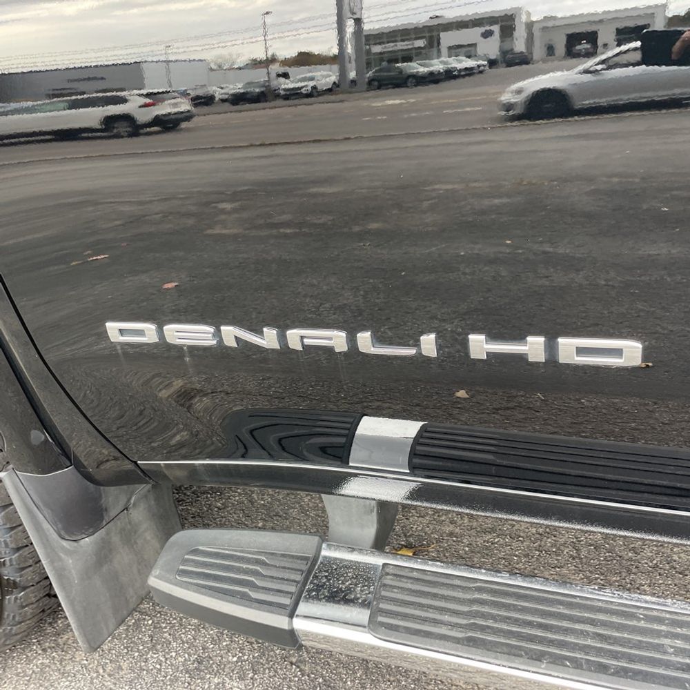 2025 GMC Sierra 2500HD Denali