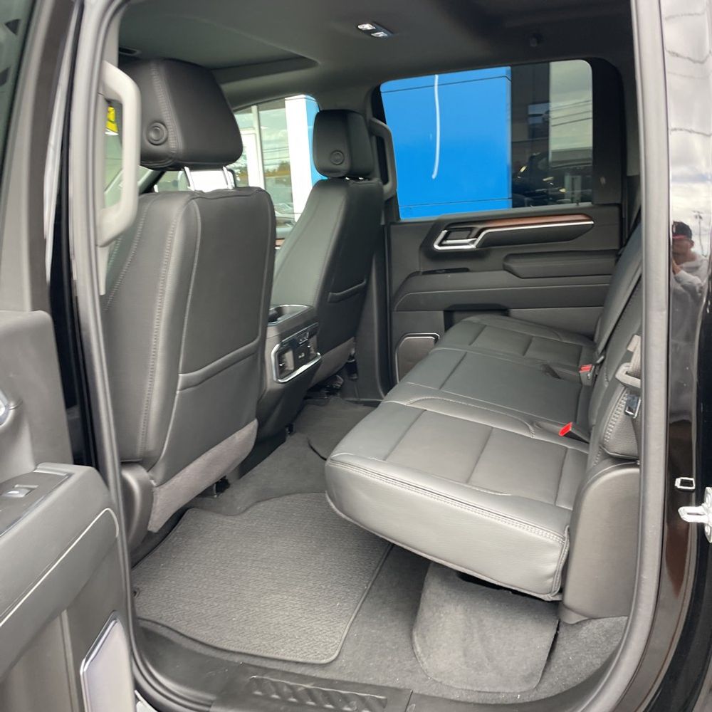 2025 GMC Sierra 2500HD Denali