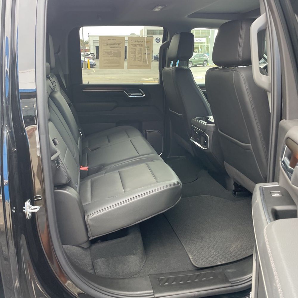 2025 GMC Sierra 2500HD Denali