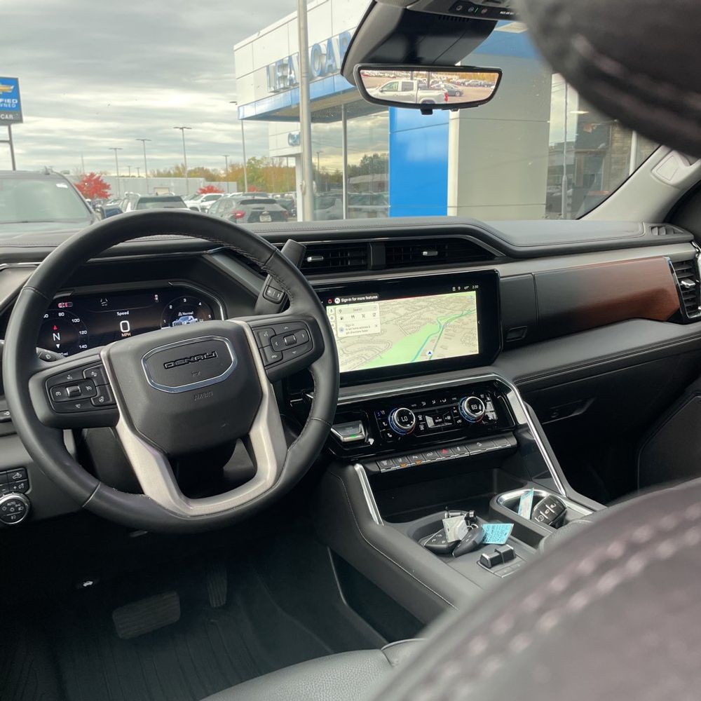 2025 GMC Sierra 2500HD Denali