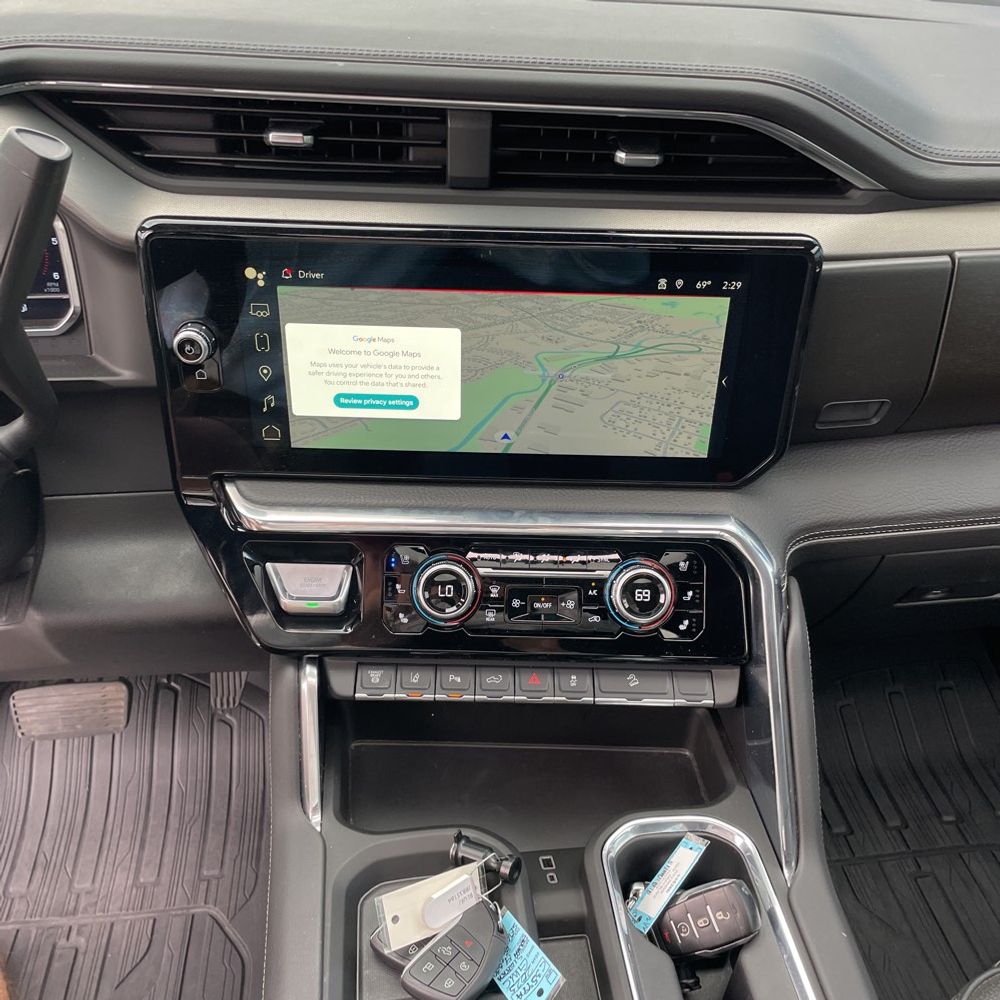 2025 GMC Sierra 2500HD Denali