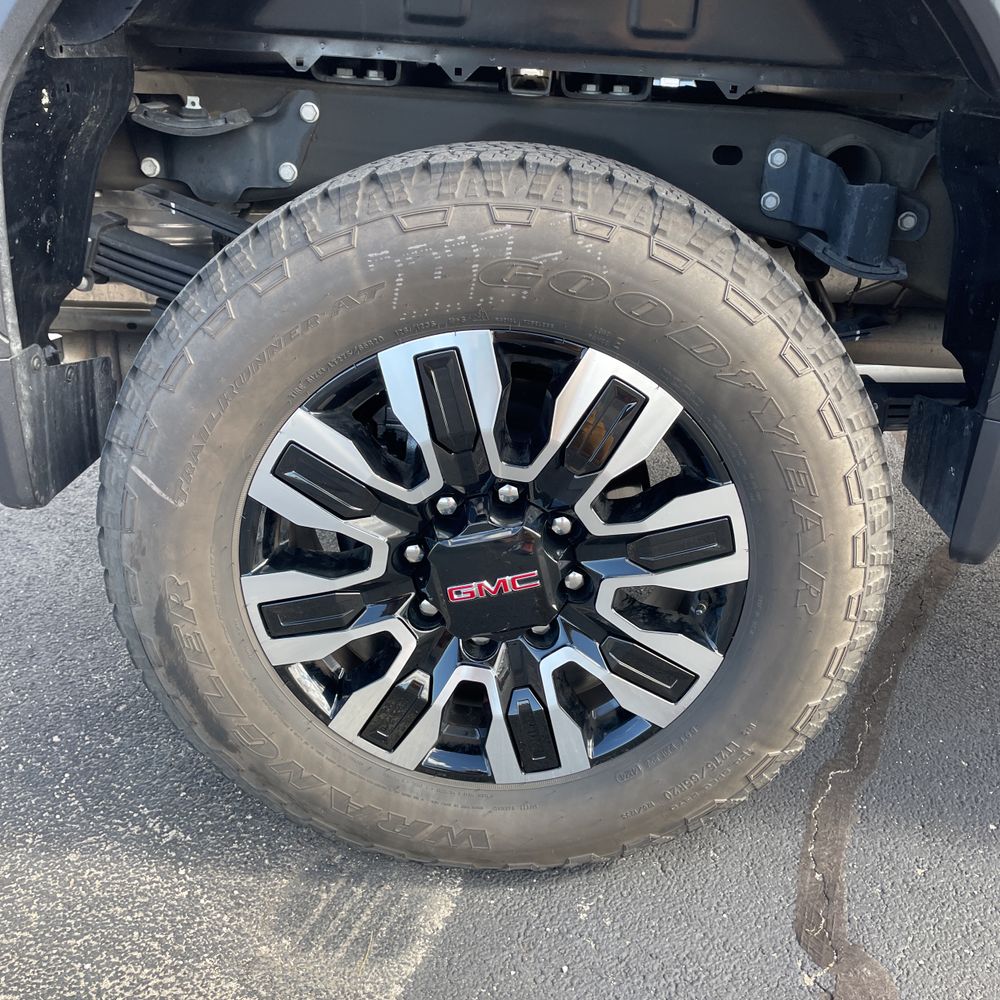 2025 GMC Sierra 3500HD SLE