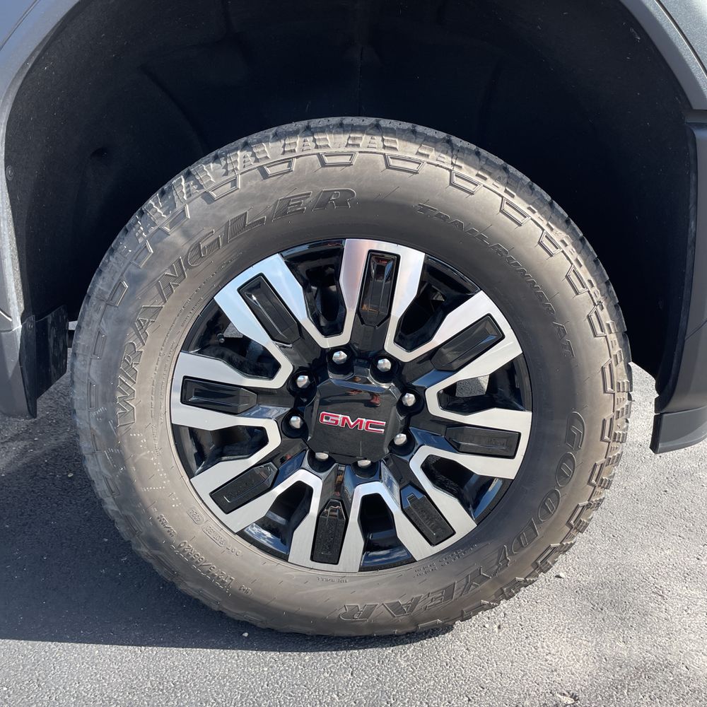 2025 GMC Sierra 3500HD SLE