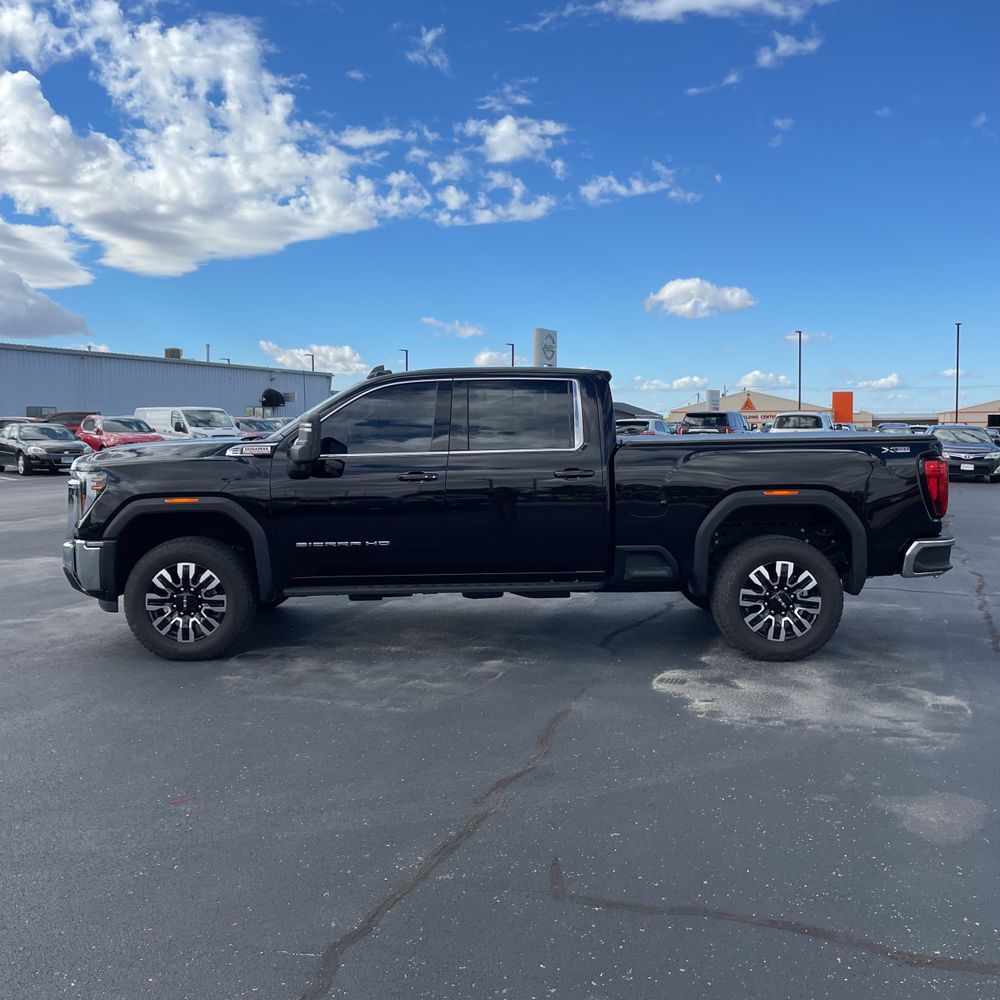 2025 GMC Sierra 3500HD SLE