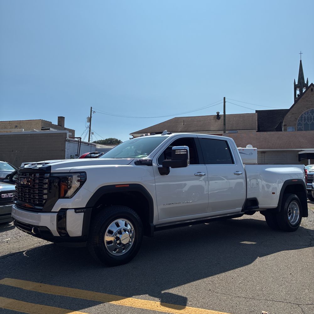 2025 GMC Sierra 3500HD Denali Ultimate
