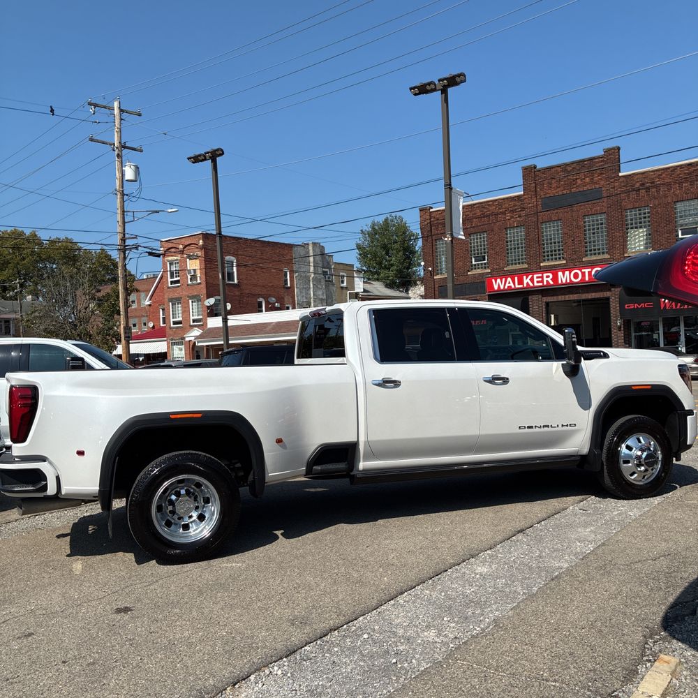 2025 GMC Sierra 3500HD Denali Ultimate