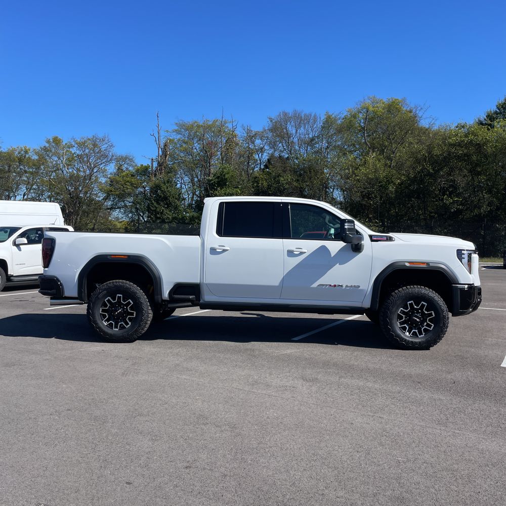 2025 GMC Sierra 2500HD AT4X