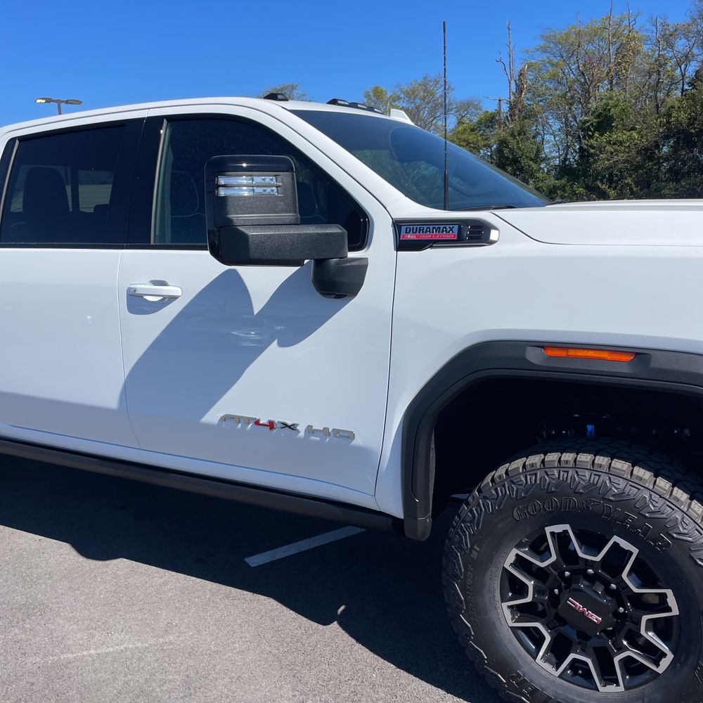 2025 GMC Sierra 2500HD AT4X
