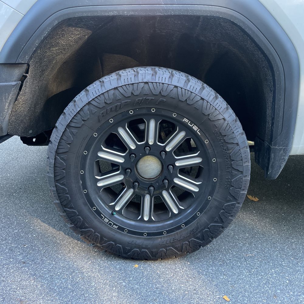 2024 GMC Sierra 2500HD Pro